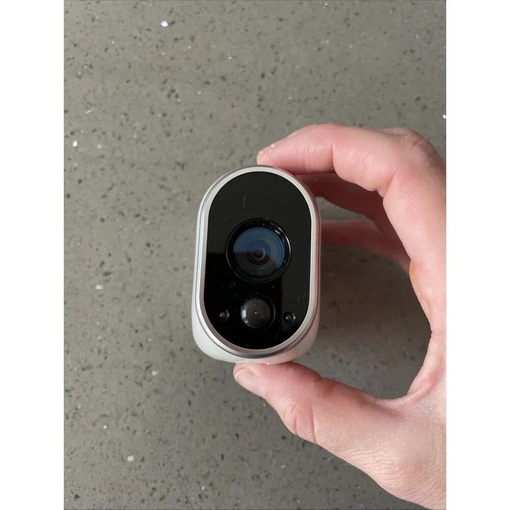 (M) Arlo NETGEAR VMC3030 HD Security Camera Magnetic